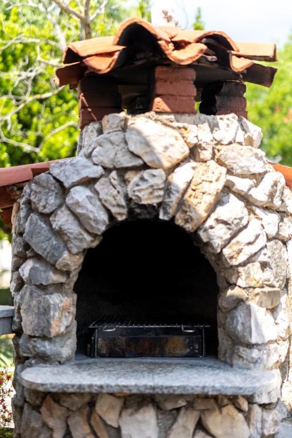 Charming Studio With Hot Tube, Terrace, Barbecue And Garden Kraljevica Exterior photo